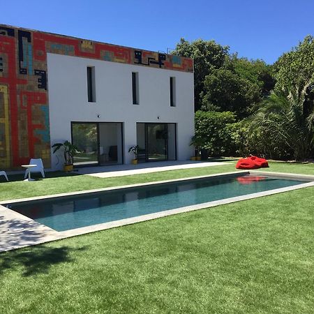 Le Cube Hotel Design A Hyeres Plage Avec Piscine Et Cuisine Eksteriør bilde